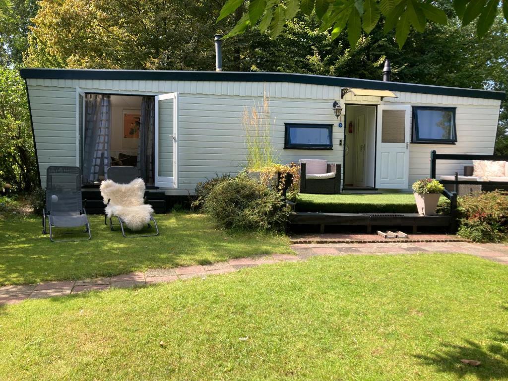 푸텐 Charmant Chalet Op Een Bospark Op De Veluwe 빌라 외부 사진